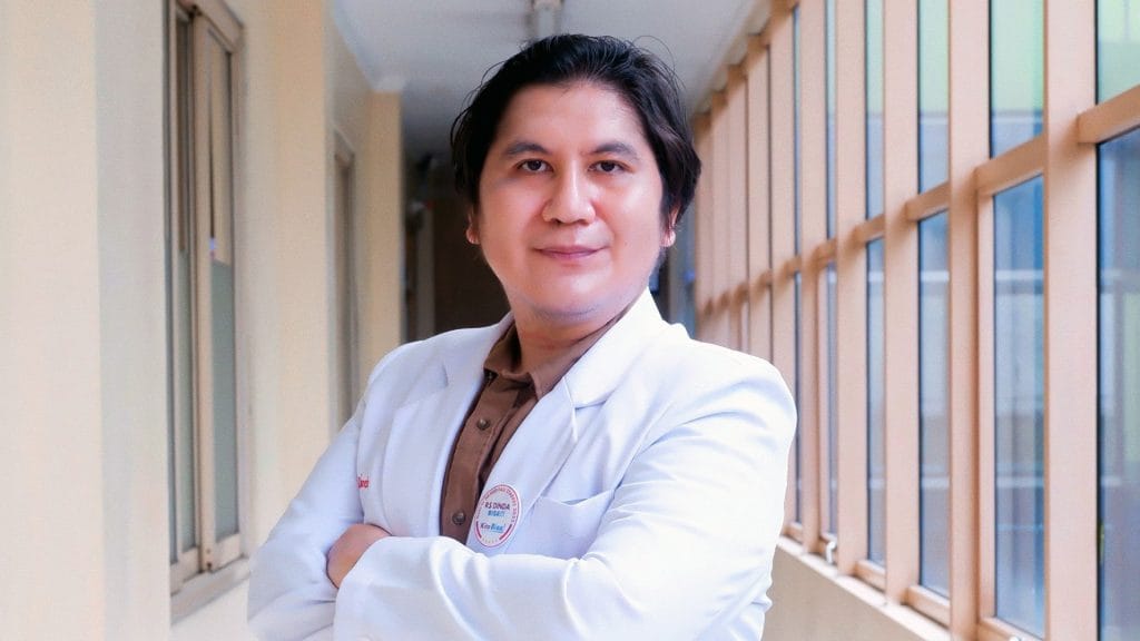 dr. Oliver Paulus Taniowas, Sp.DV